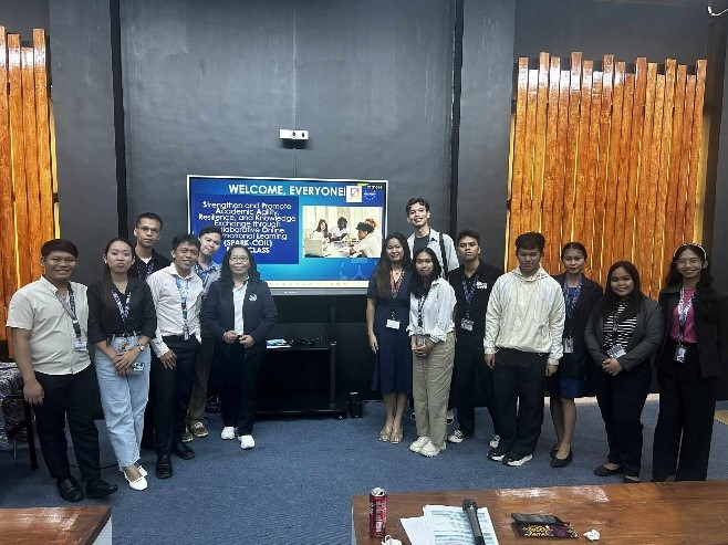 𝐁𝐫𝐢𝐝𝐠𝐢𝐧𝐠 𝐁𝐨𝐫𝐝𝐞𝐫𝐬 𝐓𝐡𝐫𝐨𝐮𝐠𝐡 𝐋𝐞𝐚𝐫𝐧𝐢𝐧𝐠: 𝐂𝐎𝐈𝐋 𝐏𝐢𝐥𝐨𝐭 𝐂𝐥𝐚𝐬𝐬 𝐁𝐞𝐭𝐰𝐞𝐞𝐧 𝐀𝐭𝐞𝐧𝐞𝐨 𝐝𝐞 𝐙𝐚𝐦𝐛𝐨𝐚𝐧𝐠𝐚 𝐔𝐧𝐢𝐯𝐞𝐫𝐬𝐢𝐭𝐲 𝐚𝐧𝐝 𝐖𝐒𝐁 𝐔𝐧𝐢𝐯𝐞𝐫𝐬𝐢𝐭𝐲, 𝐏𝐨𝐥𝐚𝐧𝐝